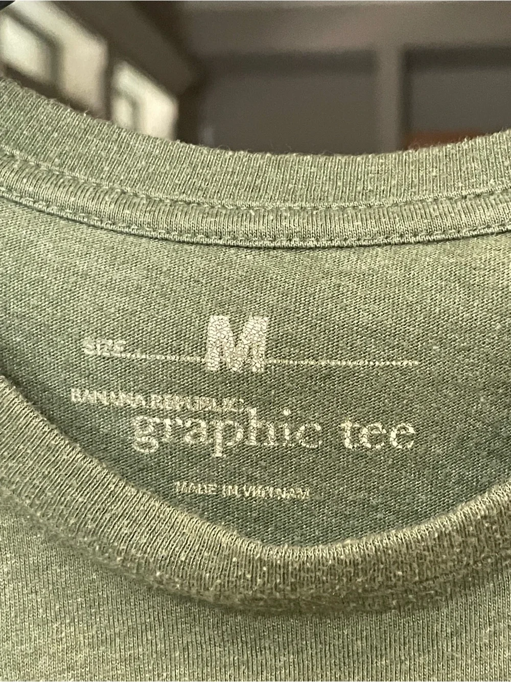 Banana Republic Men M Lot 2 Graphic Tees Golf Palm Tree Casual Athleisure